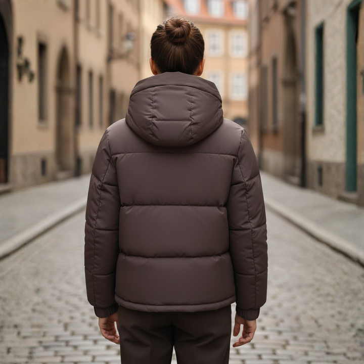 Piumino Corto Donna con Imbottitura in Materiale di Qualità