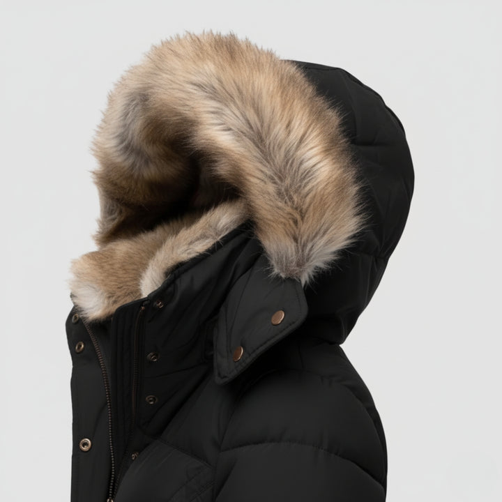 Damenjacke mit Kapuze und Wattierung