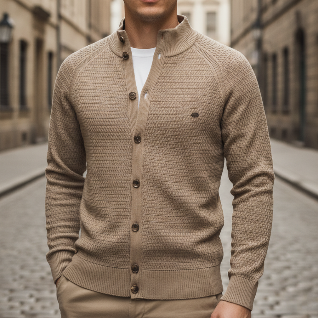 Cardigan Uomo in Filato Morbido con Bottoni