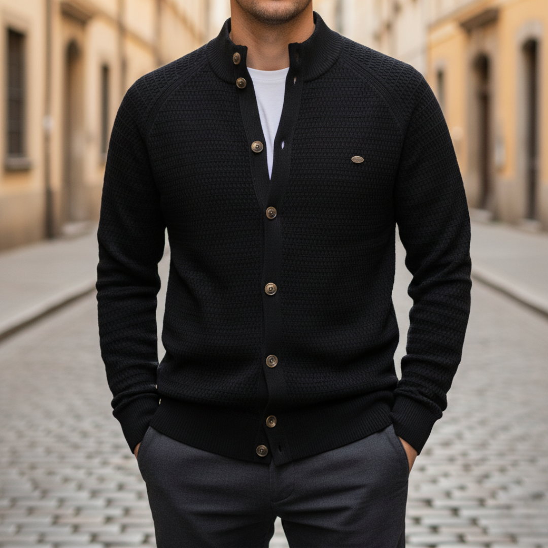 Cardigan Uomo in Filato Morbido con Bottoni