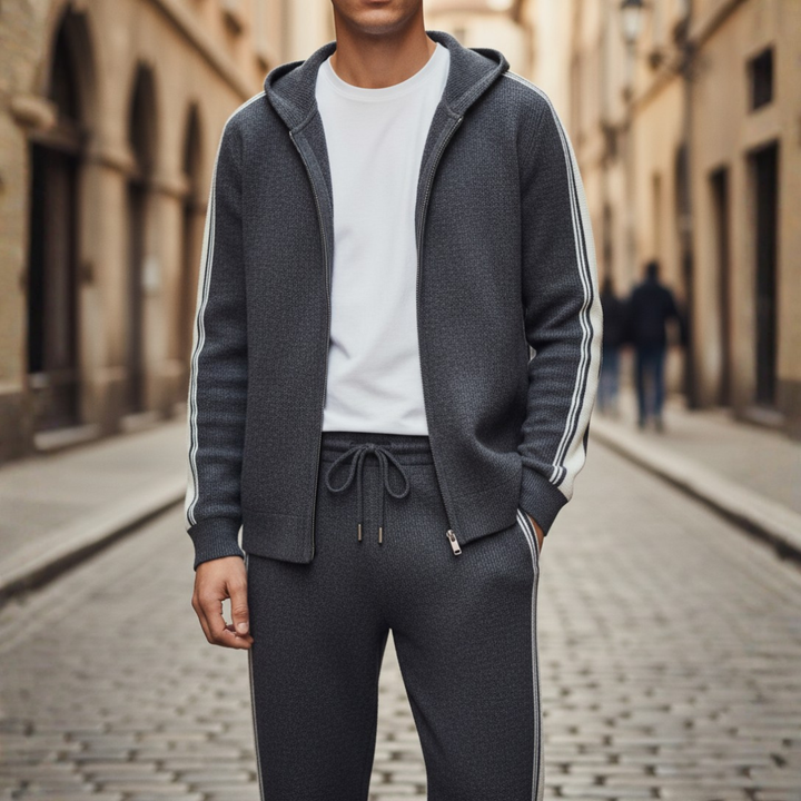 Men's Tracksuit Set with Hood in Soft Yarn