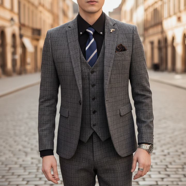 Herrenanzug 3-teilig aus kariertem Stoff