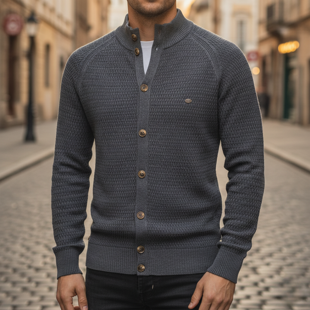 Cardigan Uomo in Filato Morbido con Bottoni