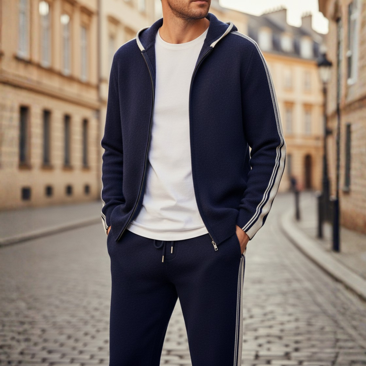 Men's Tracksuit Set with Hood in Soft Yarn